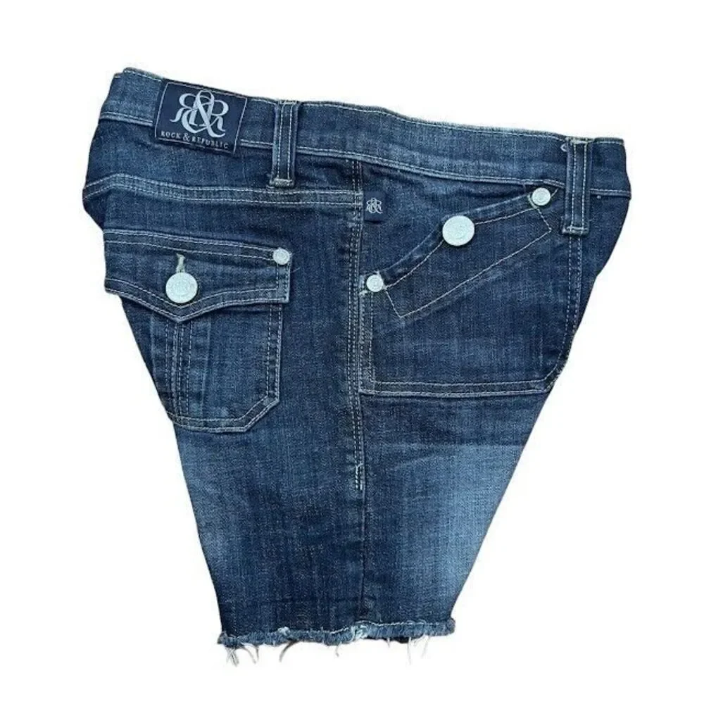 Rock & Republic Stinger Cut Off  Jean Shorts Size 2 Dark Wash Blue Stretch Denim